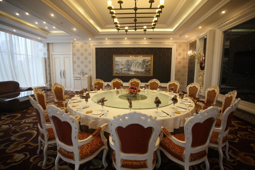 Milky Way Hotel Харбин Экстерьер фото