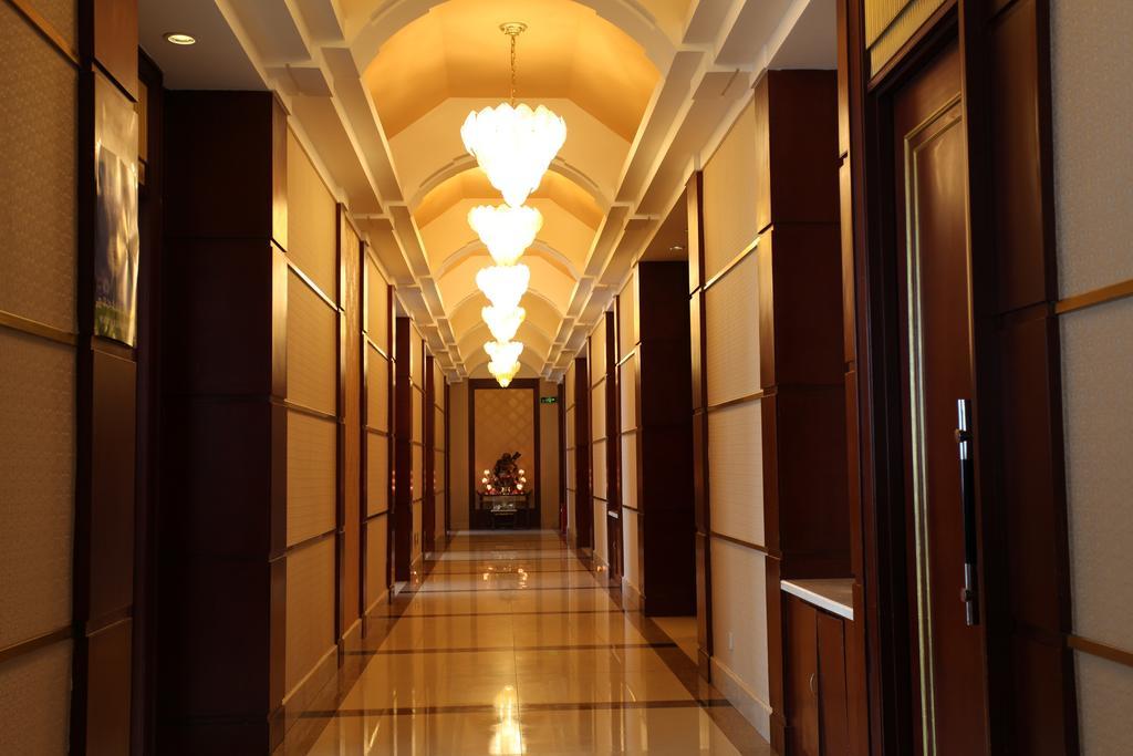Milky Way Hotel Харбин Экстерьер фото
